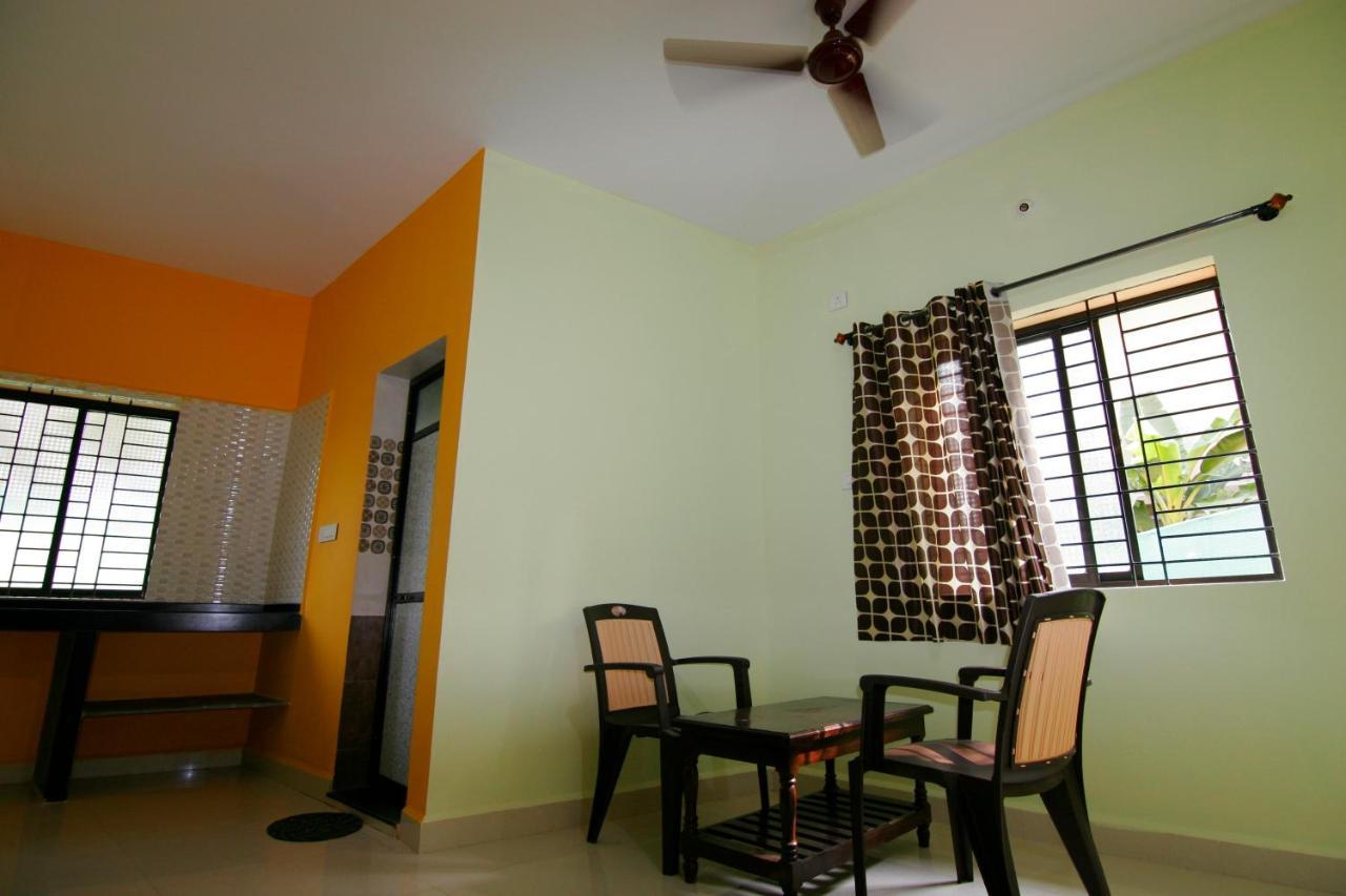 Rudra Holidays Guest House Arambol Exterior photo