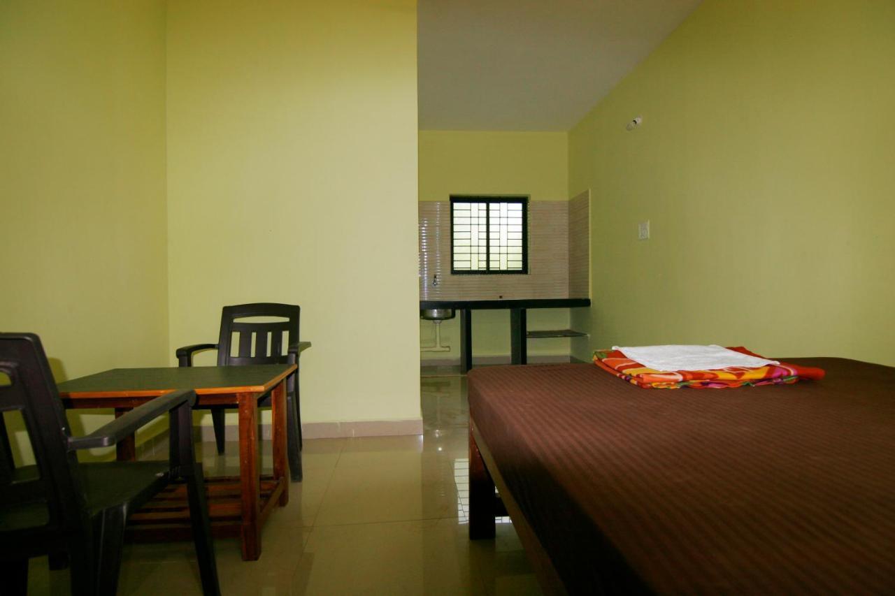 Rudra Holidays Guest House Arambol Exterior photo