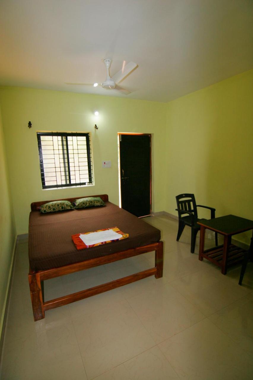 Rudra Holidays Guest House Arambol Exterior photo