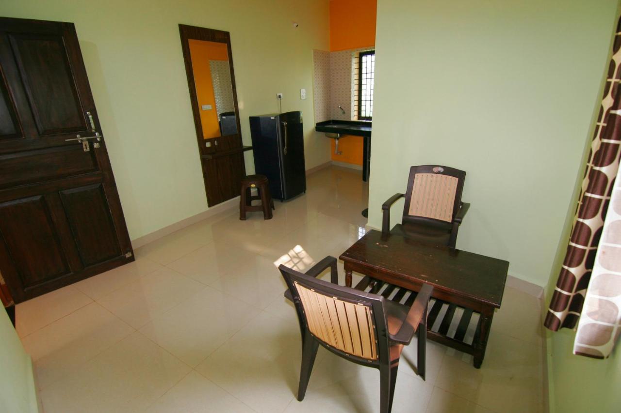 Rudra Holidays Guest House Arambol Exterior photo