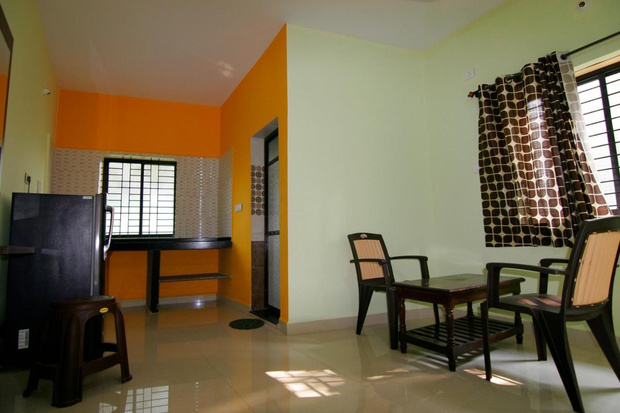 Rudra Holidays Guest House Arambol Exterior photo